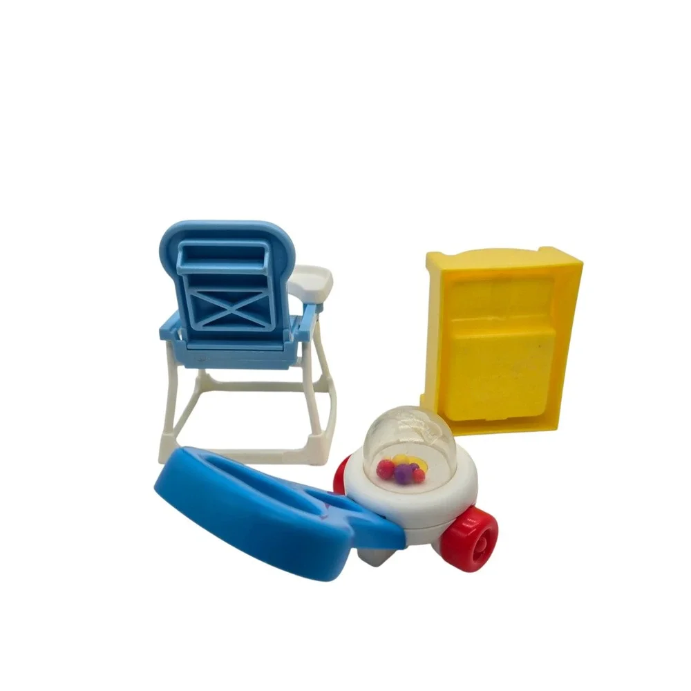 RARE Vintage Fisher Price Chunky Little People High Chair Popper Toy Bed
